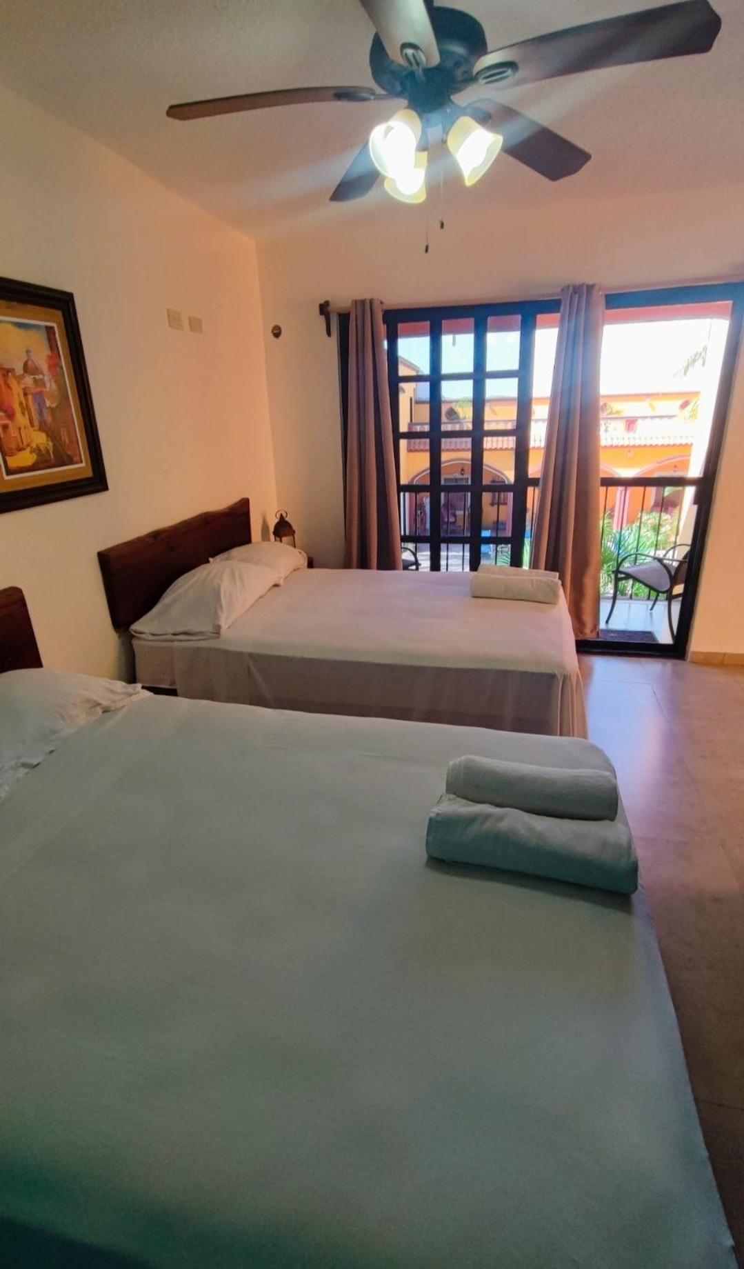 Hacienda Valentina Hotel Playa del Carmen Exterior foto